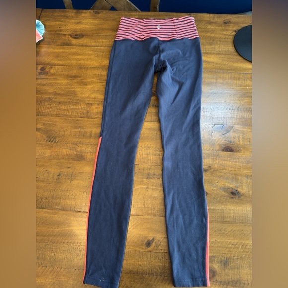 Lululemon RARE Runder Unders! - Picture 7 of 8